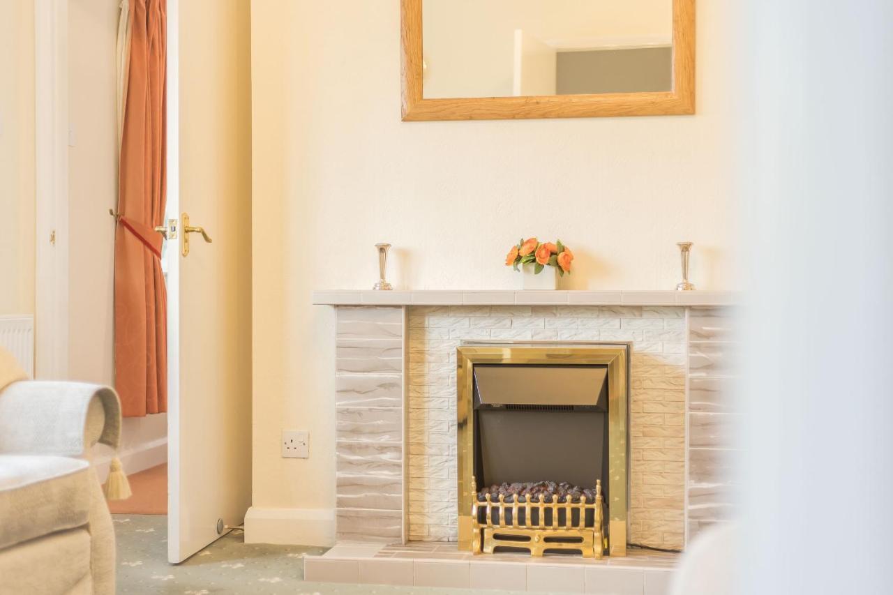 Villa Meadow Lea Leominster Esterno foto