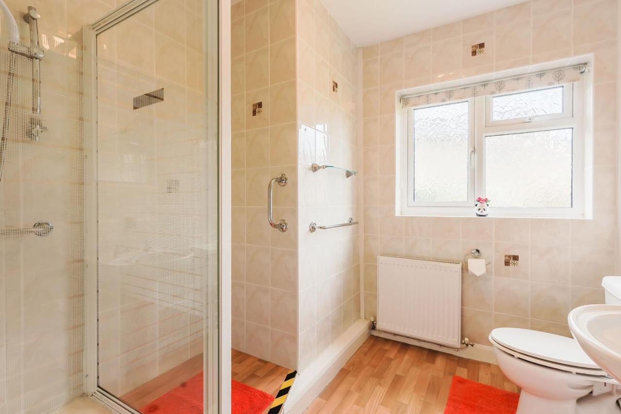 Villa Meadow Lea Leominster Esterno foto